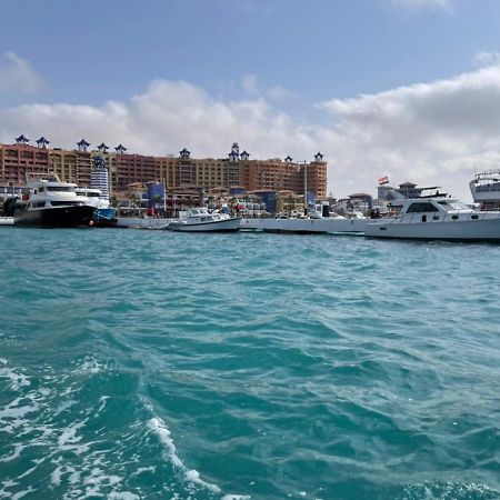 Sea View Apartment In Porto Marina 阿莱曼 外观 照片