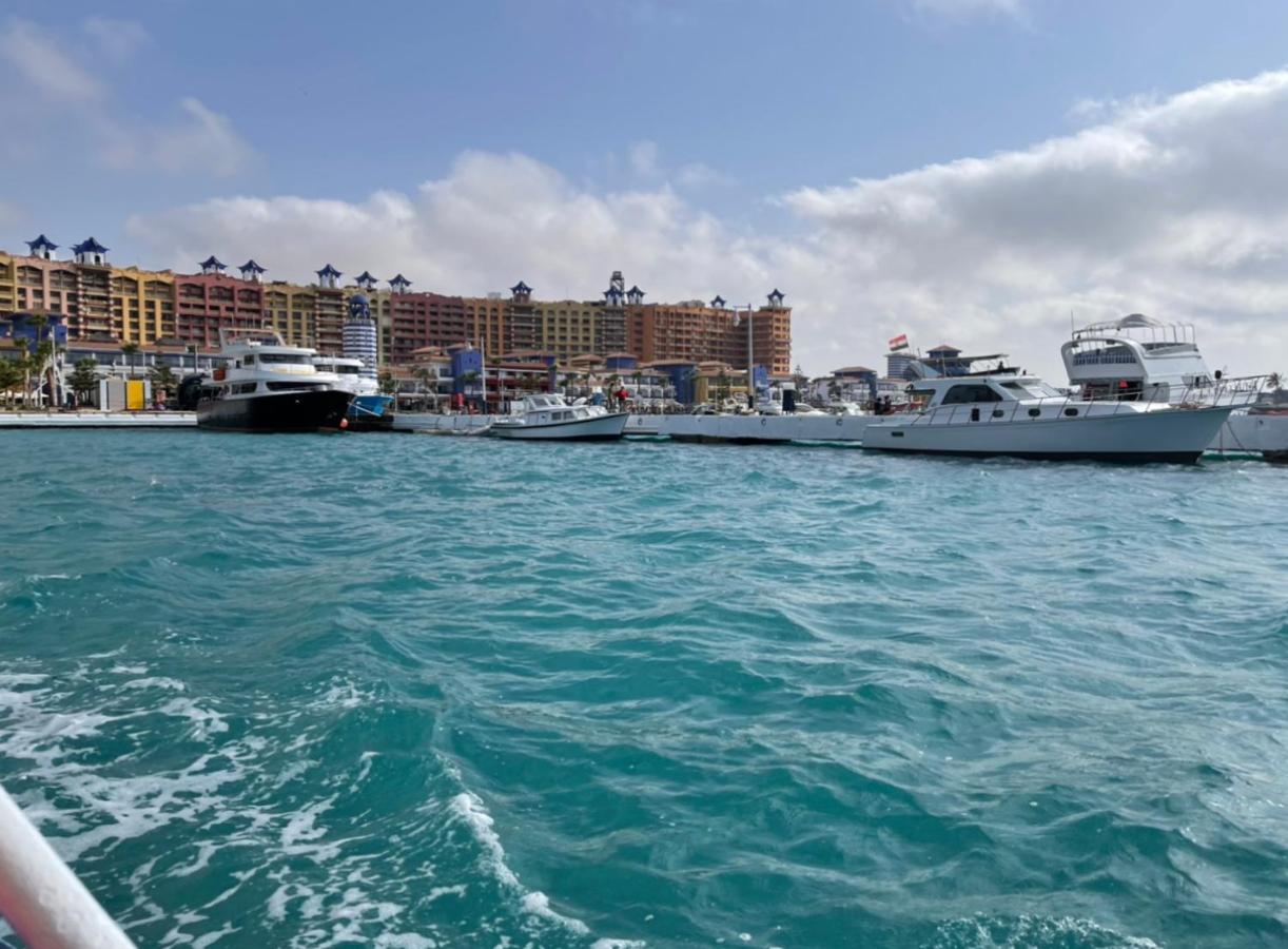 Sea View Apartment In Porto Marina 阿莱曼 外观 照片